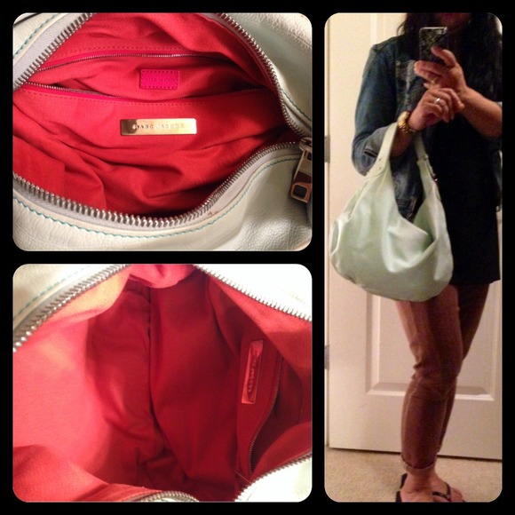 🎉HOST PICK🎉Marc Jacobs Round Hobo in Seafoam - Picture 4 of 4