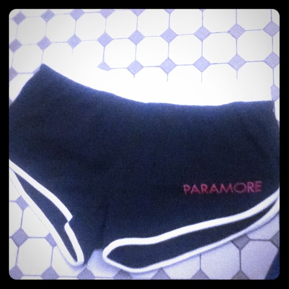 Paramore black &white shorts