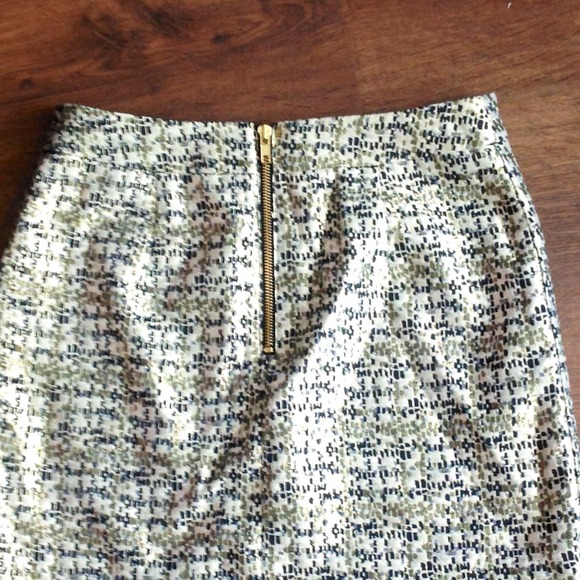 BUNDLED! Gold metallic skirt - Picture 2 of 3