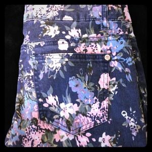 Rue 21 patterned skinny jeans! 5/6