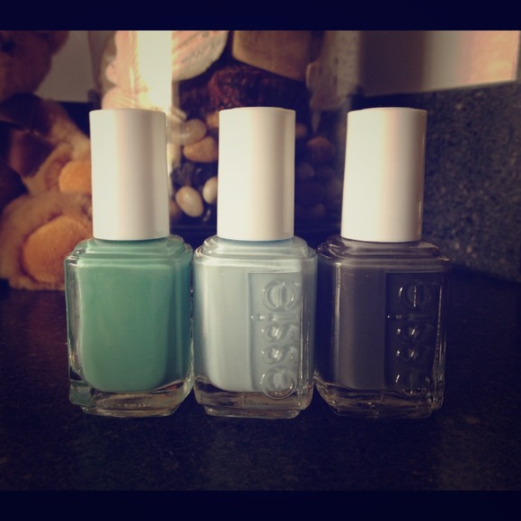 ♻Traded♻ 💖💅Essie Nail Polish💅💖 - Picture 1 of 1