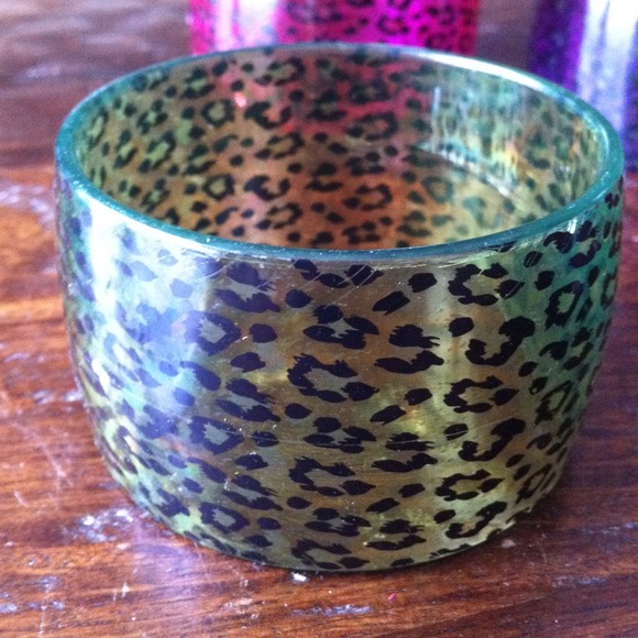 💋CHEETAH Print Bangle Bracelet💋