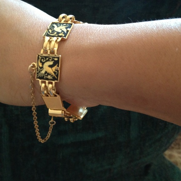 Vintage gold bracelet.🔴SOLD🔴 - Picture 2 of 3