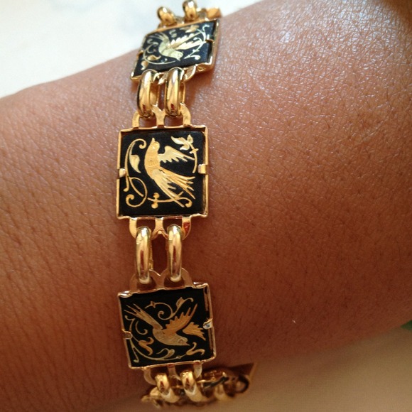 Vintage gold bracelet.🔴SOLD🔴 - Picture 3 of 3