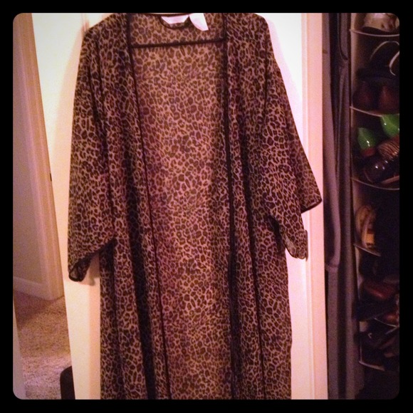 Bundled****Leopard shear Xxl cover up