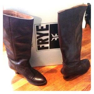 ✨REDUCED✨FRYE Tina Campus boots. NWT