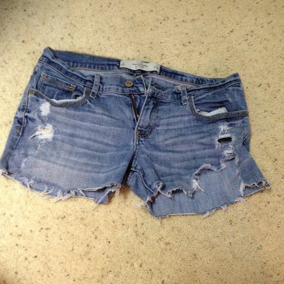 Amercrombie shorts!