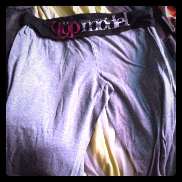 Grey crop pants