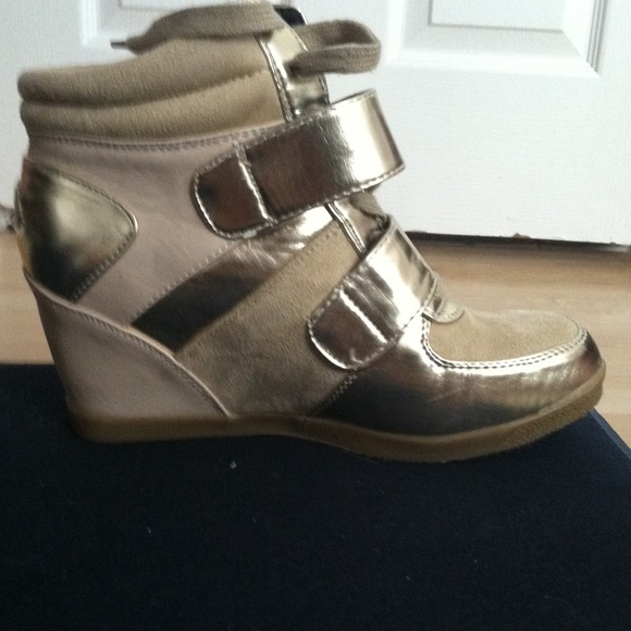 Wanted Shoes - **DOUBLE REDUCED**Beige and gold wedge sneakers