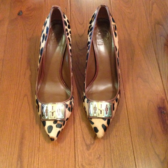 Tory Burch Celina Mid Heel - Picture 2 of 2