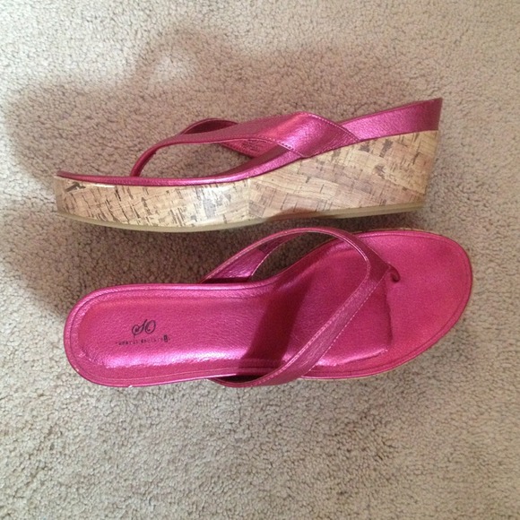 Wedge sandals