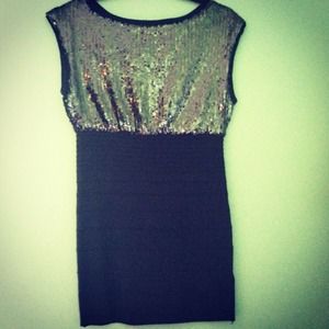 Dress with sequins!