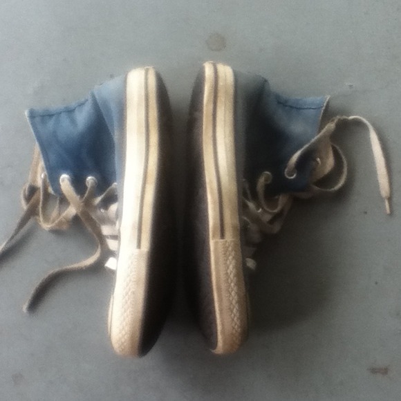 **Traded**Blue/teal converse hightops! - Picture 3 of 4