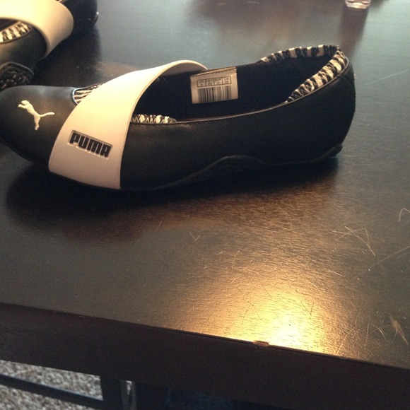 Shoes - Picture 2 of 4