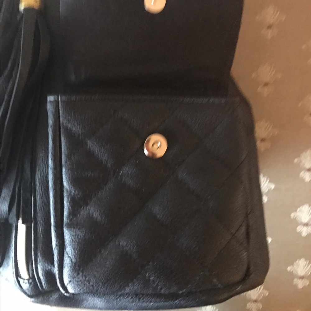 Quilted Pockets Chainstrap Backpack - Picture 4 of 4