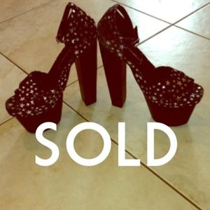 ❌SOLD❌Jeffrey Campbell Star Platforms