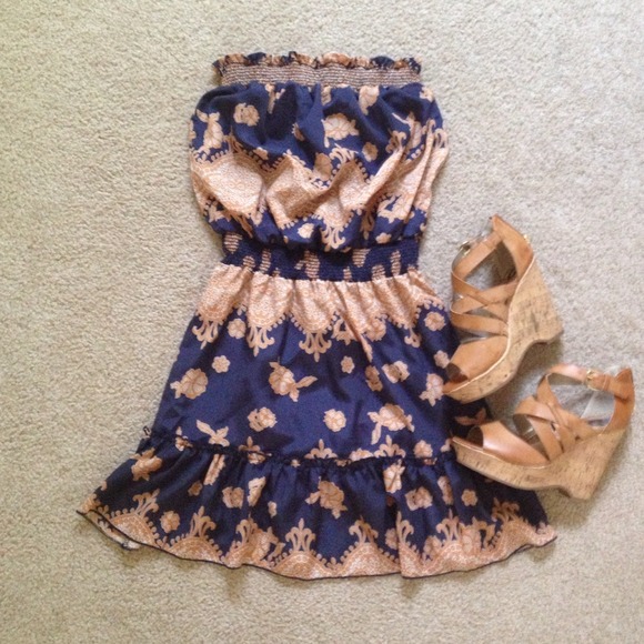 🎆Traded🎆Adorable Summer Strapless Dress
