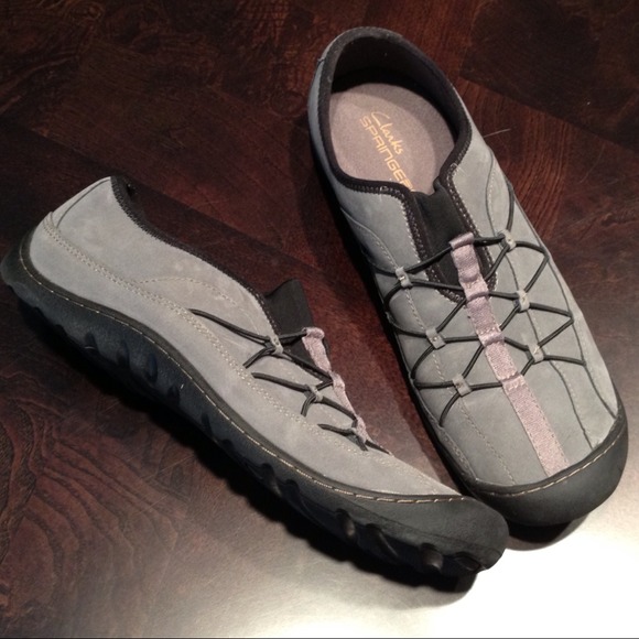 BUNDLE for @djlorid Gray Clarks & Bracelet