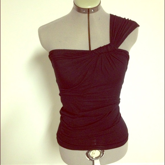 🚫SOLD🚫 One sleeve black shirt/dress