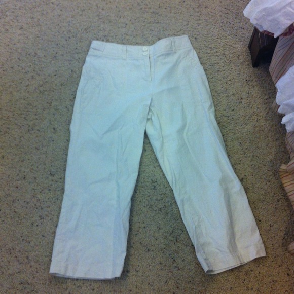 SOLD White Linen Capris