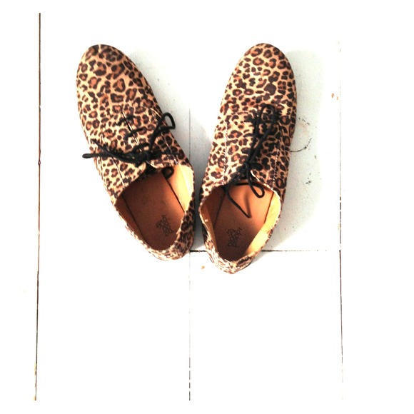 Leopard shoes
