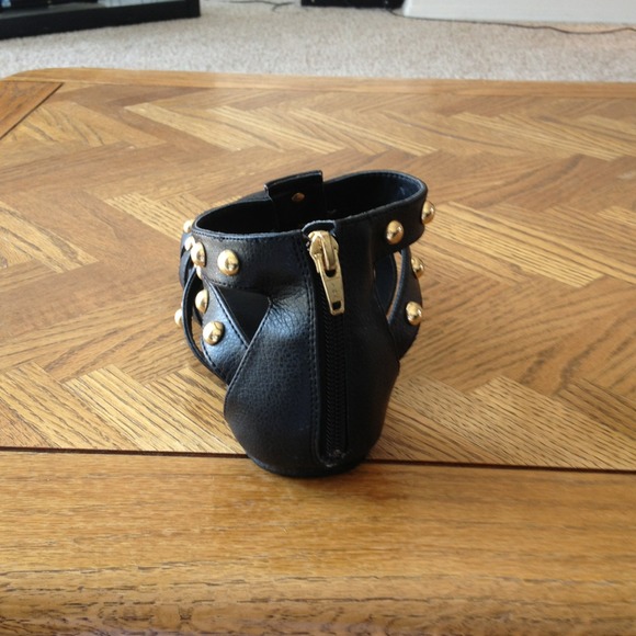 *TRADED* - Picture 3 of 4