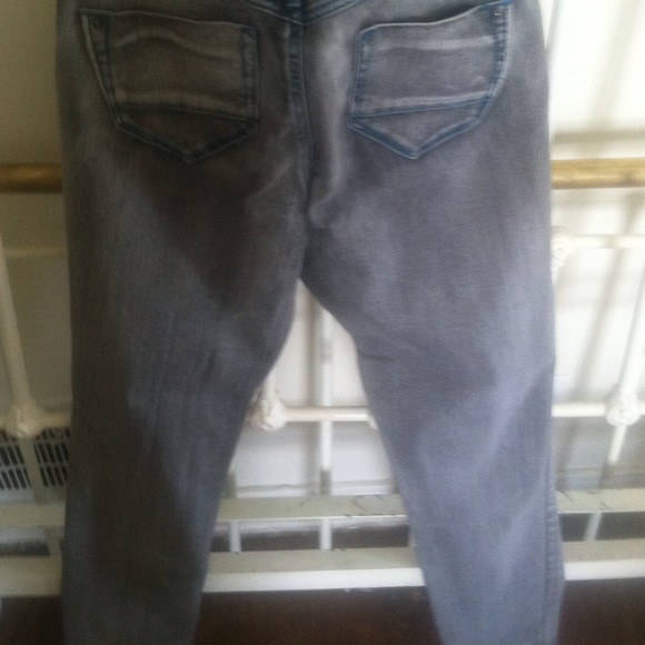 Jeans - Picture 2 of 2