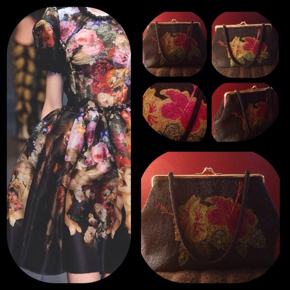 Handbags - Black beaded handbag with vintage flair