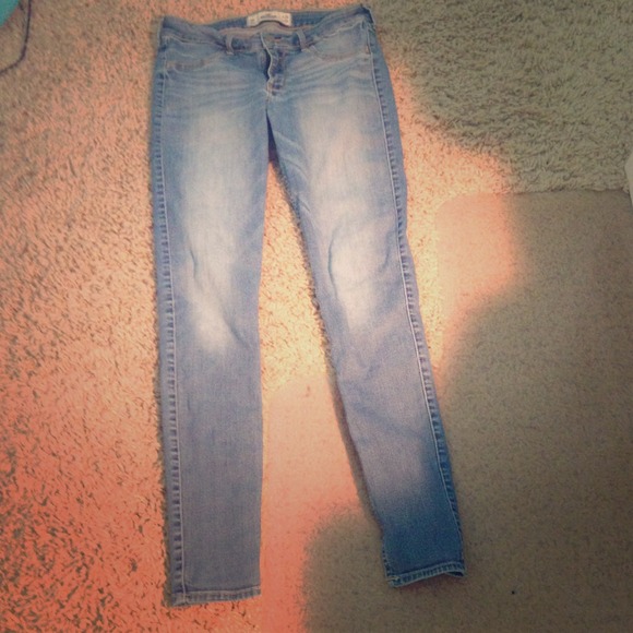 Reserved ❌Hollister Light Wash Jeggings