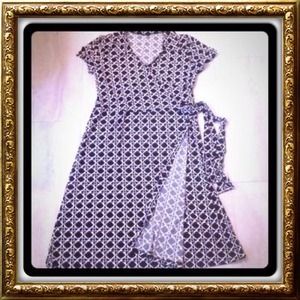 🎉TRADE🎉Beautiful work or play wrap dress