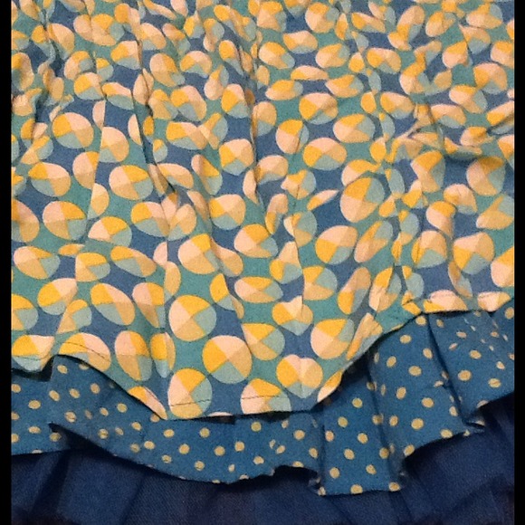 Girly-girl Ruffled skirt with lace trim - Picture 2 of 2