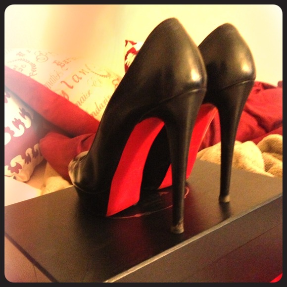 SOLD - Picture 1 of 4