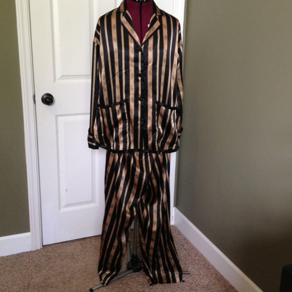 NWOT Victoria's Secret PJ Set Size Small