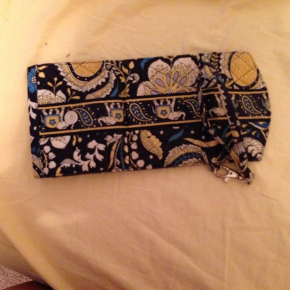 Vera Bradley iPhone4 wristlets wallet - Picture 3 of 3