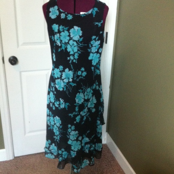 Turquoise n Black Dress
