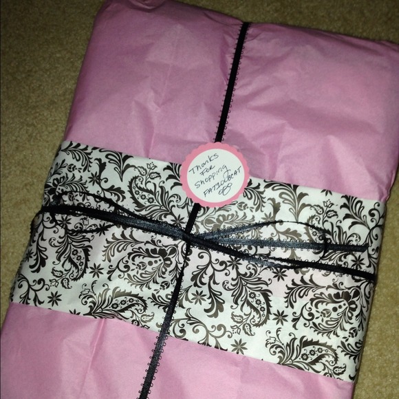 Prettiest wrapping by some of my fave Poshers!