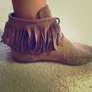 Fringe Moccasin Boots