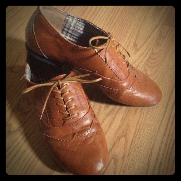 Bamboo Cognac Lace Up Oxfords