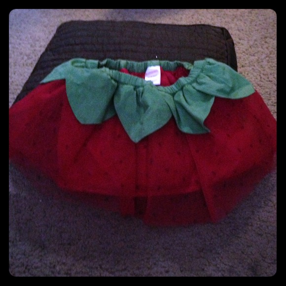 ❌SOLD❌Gymboree Strawberry Tutu