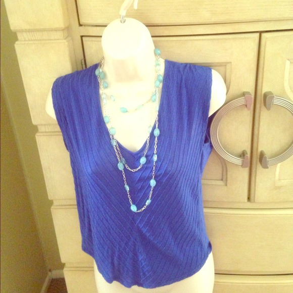 Navy blue top