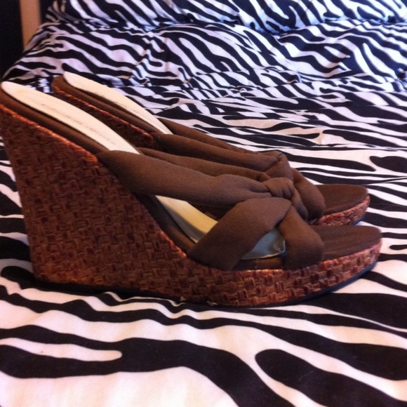Brown wedges* stolen from me, no longer have these - Picture 1 of 1