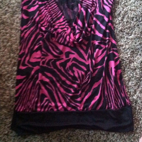 ❌❌sold❌❌🌸Silky tank🌸 - Picture 3 of 3