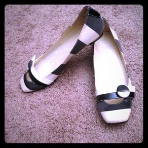 Jessica Bennettt flats