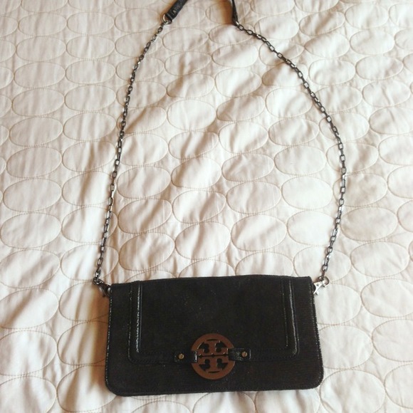 Auth Tory Burch clutch/wallet