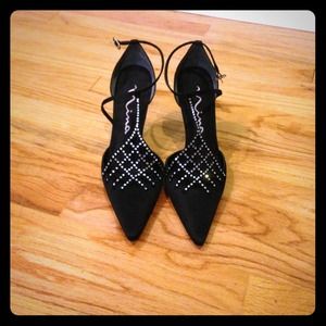 🎉🎈HOST PICK 11/16!🎈🎉 Black w Stones Nina Heels