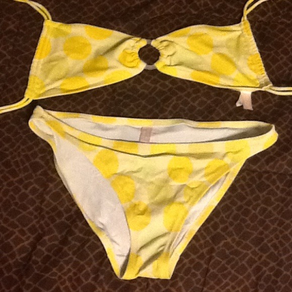 Yellow polka dot bikini 💛