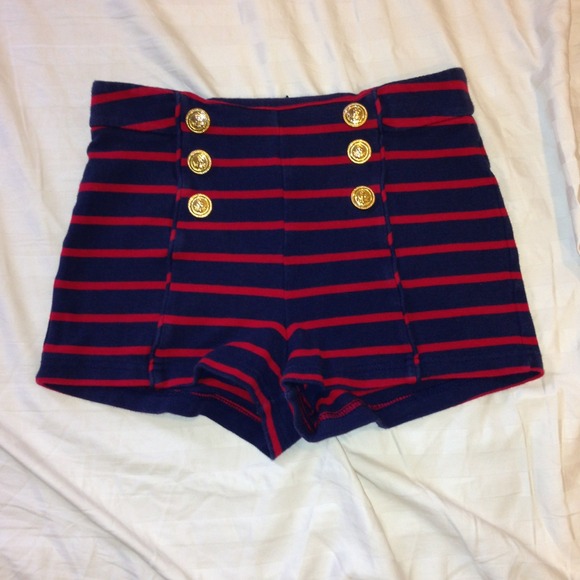 Forever 21 Pants - Awesome sailor shorts