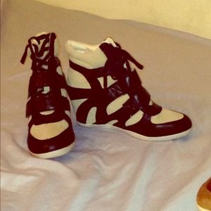Sneaker Wedges
