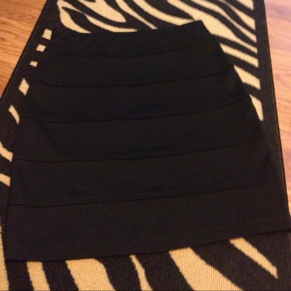 ⭐🌙 Cute black bandage style skirt🌙⭐