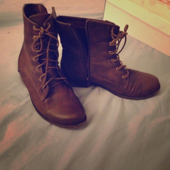 TRADED Women boots